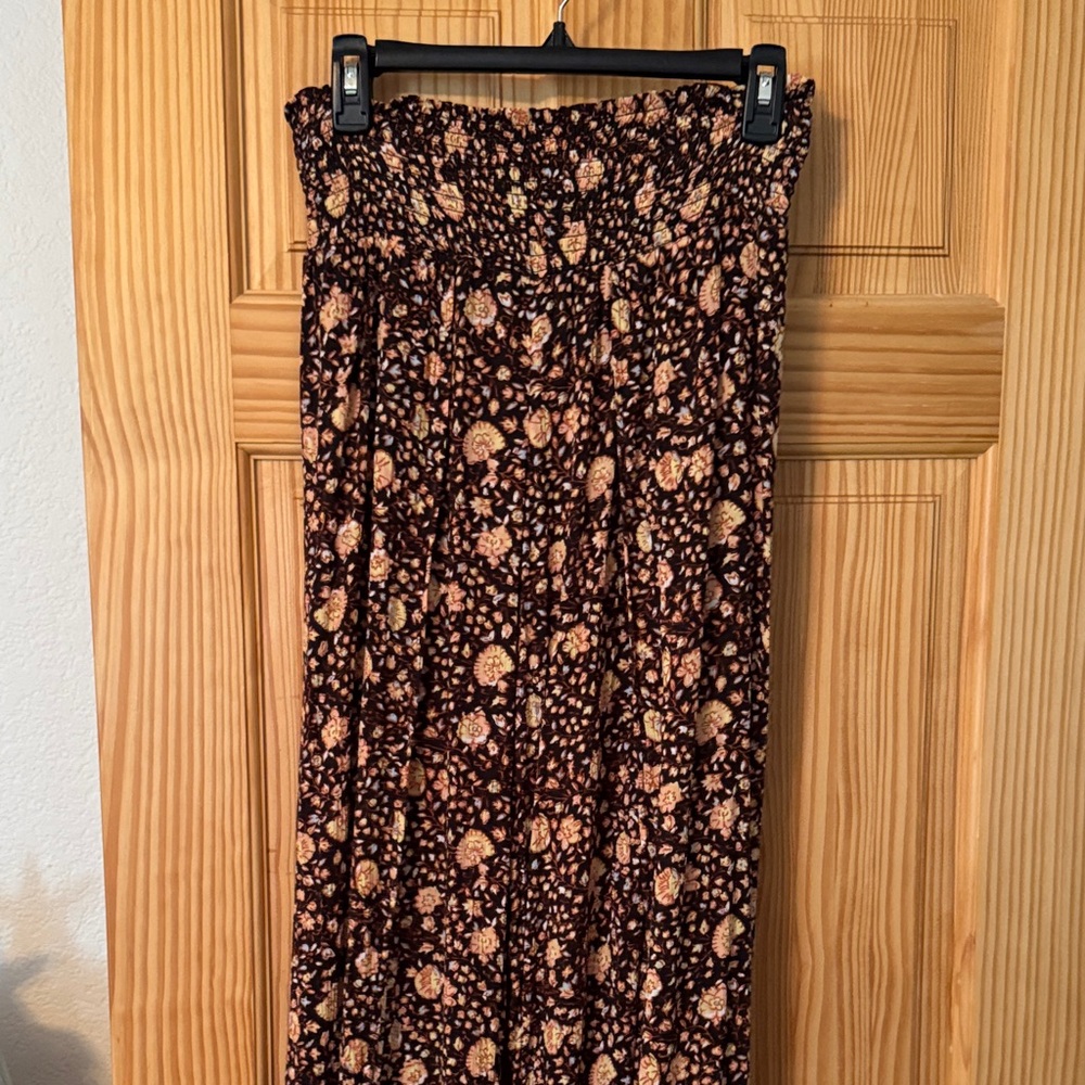 Billabong Black and Cream Floral pants